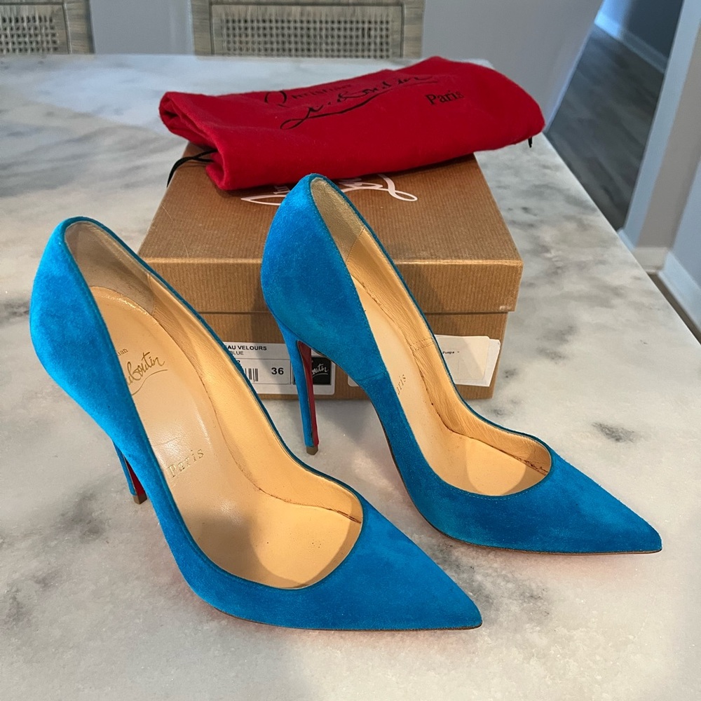 Christian Louboutin So Kate 120 Veau Velours in Egyptian Blue